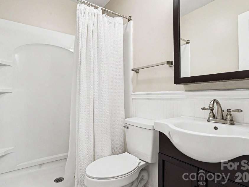 655 7th Street, Albemarle, NC 28001.  MLS# CAR4397716, YatesRealty ID 41505. 