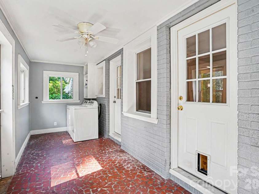 655 7th Street, Albemarle, NC 28001.  MLS# CAR4397716, YatesRealty ID 41505. 