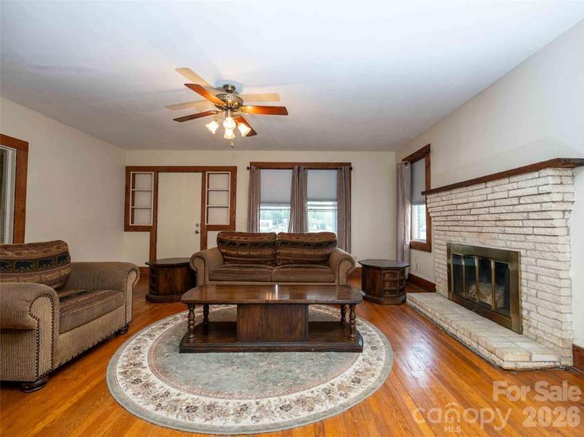 103 King Street, East Flat Rock, NC 28726.  MLS# CAR4411088, YatesRealty ID 41506. 