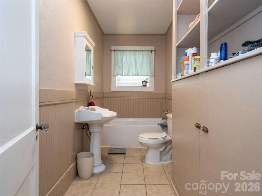 103 King Street, East Flat Rock, NC 28726.  MLS# CAR4411088, YatesRealty ID 41506. 