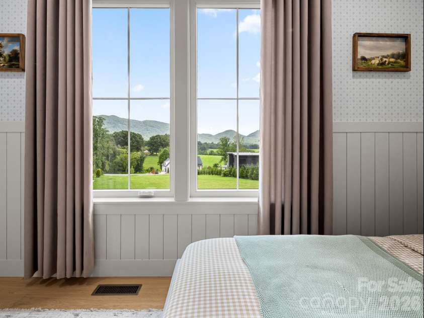 133 Annabelle Linn Drive, Fairview, NC 28730.  MLS# CAR4408603, YatesRealty ID 41509. 