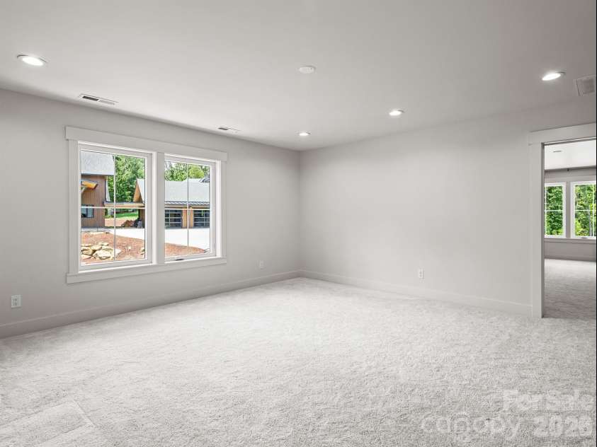 133 Annabelle Linn Drive, Fairview, NC 28730.  MLS# CAR4408603, YatesRealty ID 41509. 