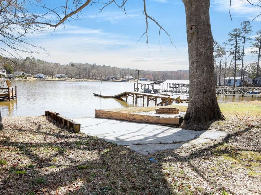 2466 Cottage Lane, Liberty Hill, SC 29074.  MLS# CAR4352753, YatesRealty ID 4151. 