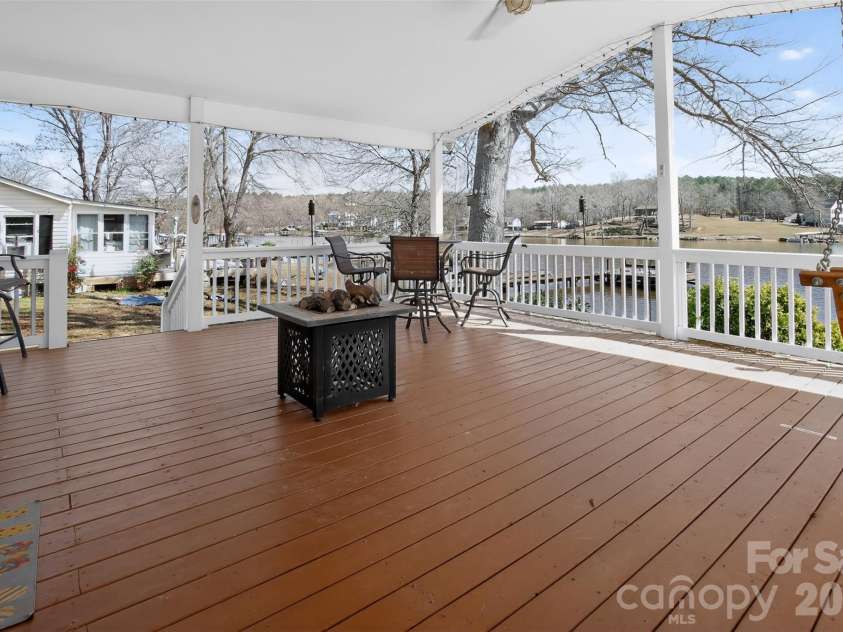 2466 Cottage Lane, Liberty Hill, SC 29074.  MLS# CAR4352753, YatesRealty ID 4151. 