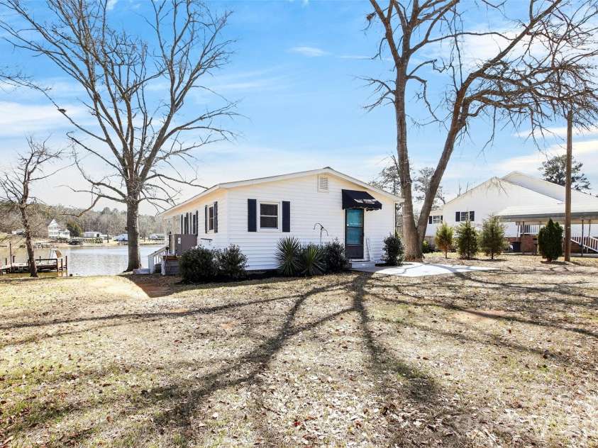 2466 Cottage Lane, Liberty Hill, SC 29074.  MLS# CAR4352753, YatesRealty ID 4151. 