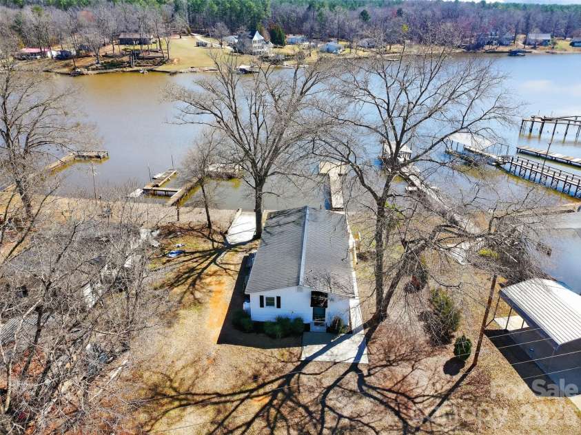 2466 Cottage Lane, Liberty Hill, SC 29074.  MLS# CAR4352753, YatesRealty ID 4151. 