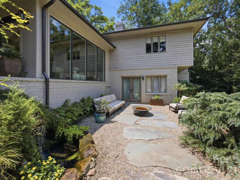 528 Stuart Ridge, Cramerton, NC 28032.  MLS# CAR4408813, YatesRealty ID 41511. 