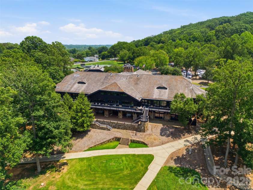 528 Stuart Ridge, Cramerton, NC 28032.  MLS# CAR4408813, YatesRealty ID 41511. 