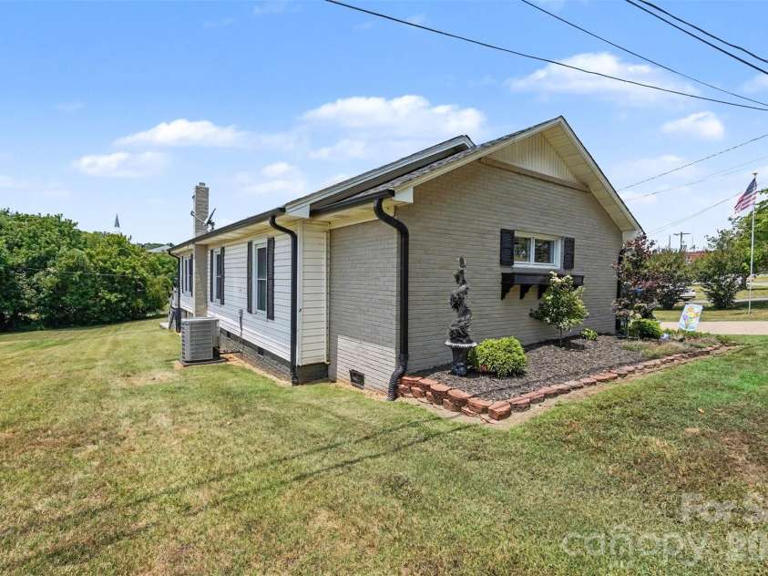 217 Cline Street, Lawndale, NC 28090.  MLS# CAR4404014, YatesRealty ID 41517. 