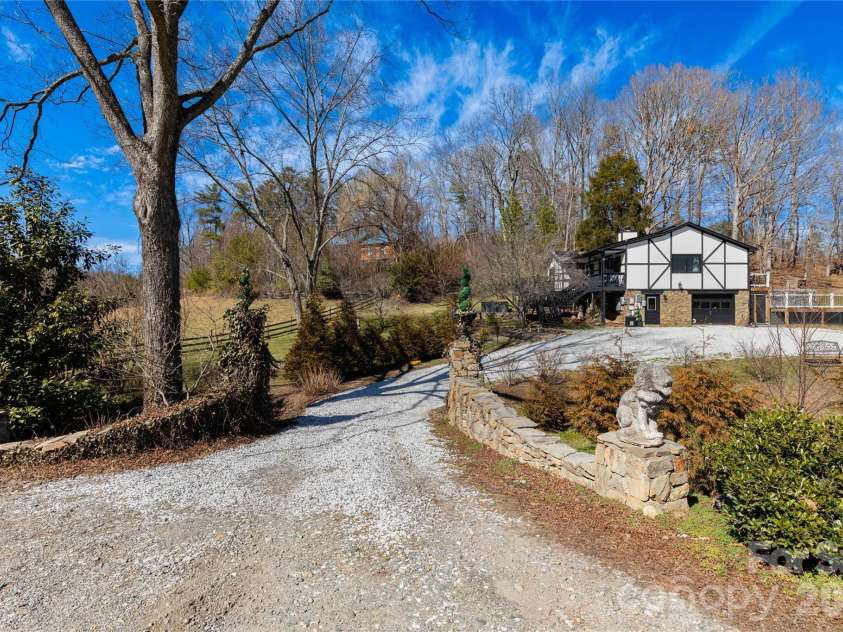 5 Northlake Drive, Weaverville, NC 28787.  MLS# CAR4407082, YatesRealty ID 41518. 