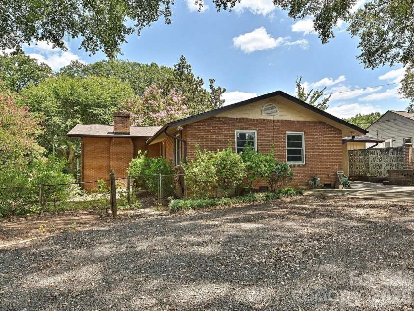 3000 Barfield Drive, Charlotte, NC 28217.  MLS# CAR4400815, YatesRealty ID 41520. Back of Home
