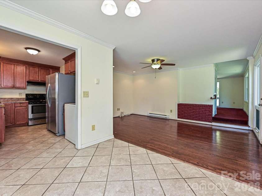 3000 Barfield Drive, Charlotte, NC 28217.  MLS# CAR4400815, YatesRealty ID 41520. Living/ Dining Area