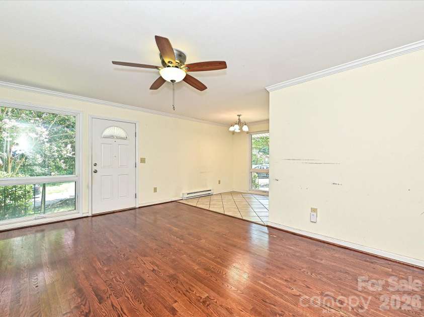 3000 Barfield Drive, Charlotte, NC 28217.  MLS# CAR4400815, YatesRealty ID 41520. Living Room