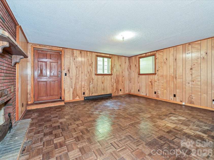 3000 Barfield Drive, Charlotte, NC 28217.  MLS# CAR4400815, YatesRealty ID 41520. Lower Level