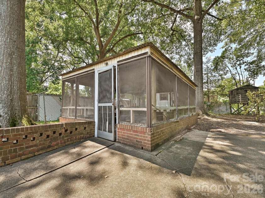 3000 Barfield Drive, Charlotte, NC 28217.  MLS# CAR4400815, YatesRealty ID 41520. Screened Porch