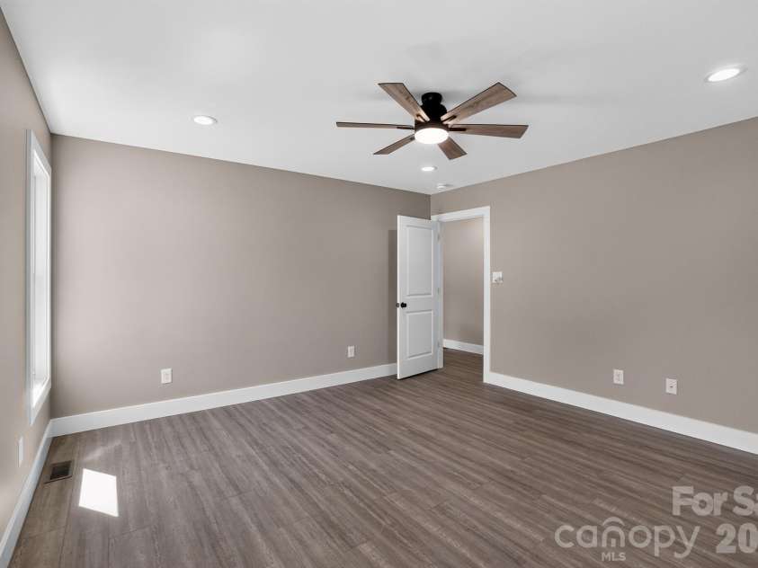 2418 Rock Dam Road, Lincolnton, NC 28092.  MLS# CAR4410742, YatesRealty ID 41521. 