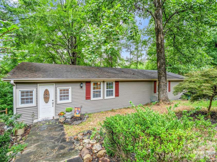 297 Chimney Cliffs Drive, Lake Lure, NC 28746.  MLS# CAR4408093, YatesRealty ID 41523. 