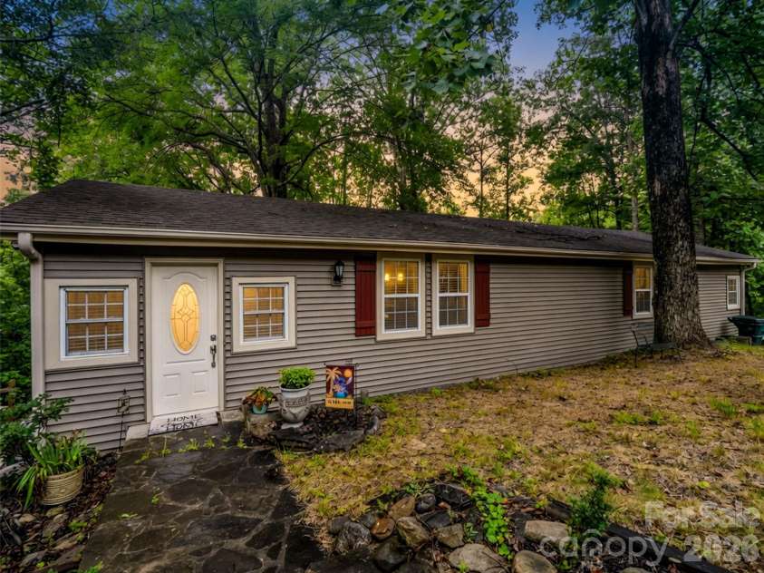 297 Chimney Cliffs Drive, Lake Lure, NC 28746.  MLS# CAR4408093, YatesRealty ID 41523. 