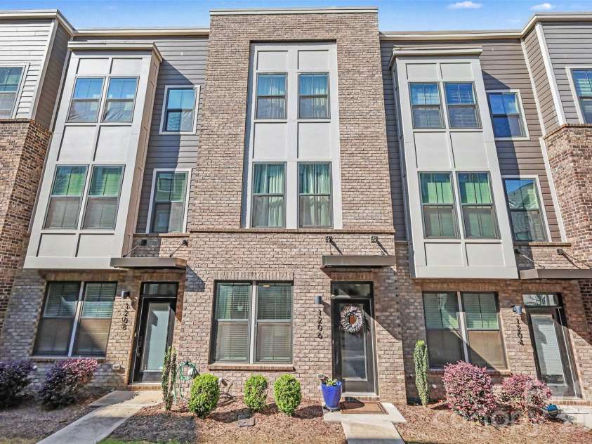 1206 Gleason Way, Charlotte, NC 28217.  MLS# CAR4410648, YatesRealty ID 41525. 