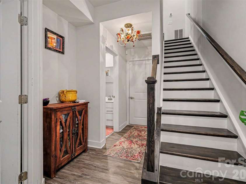 1206 Gleason Way, Charlotte, NC 28217.  MLS# CAR4410648, YatesRealty ID 41525. 