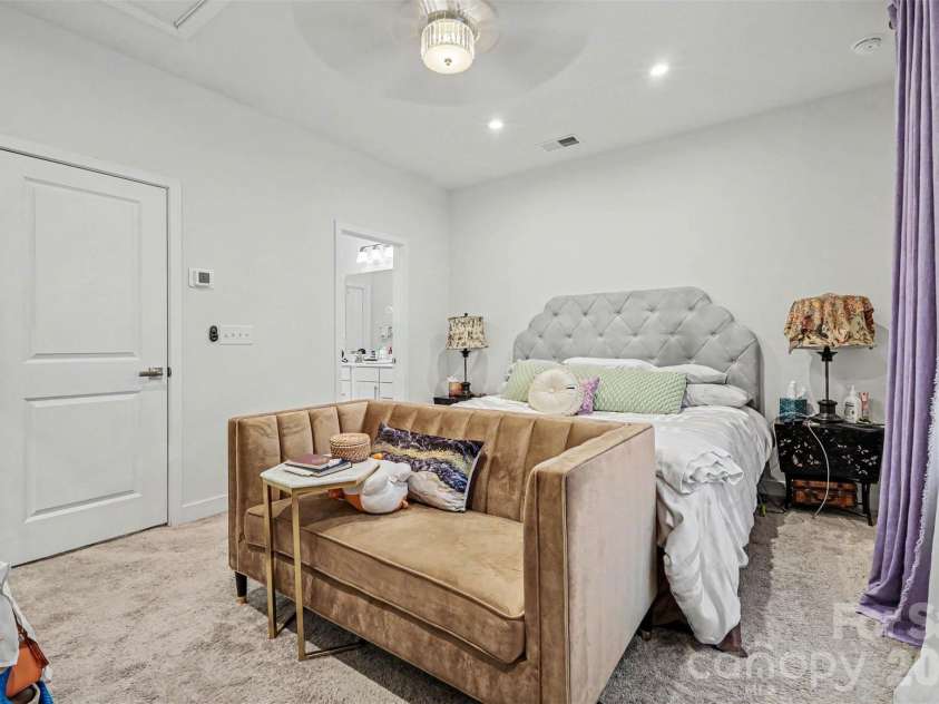 1206 Gleason Way, Charlotte, NC 28217.  MLS# CAR4410648, YatesRealty ID 41525. 