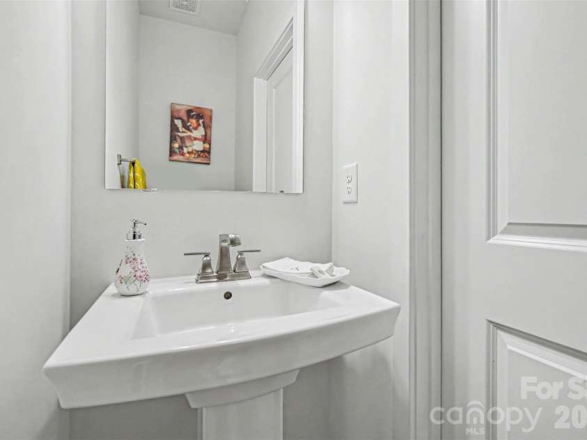 1206 Gleason Way, Charlotte, NC 28217.  MLS# CAR4410648, YatesRealty ID 41525. 