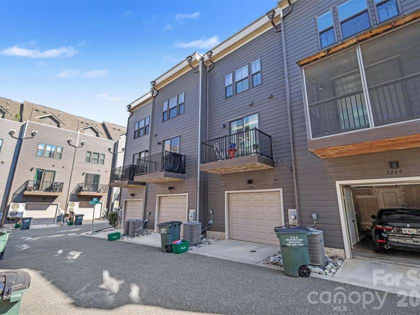 1206 Gleason Way, Charlotte, NC 28217.  MLS# CAR4410648, YatesRealty ID 41525. 