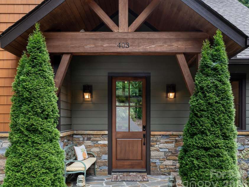 403 Thunder Mountain Road, Hendersonville, NC 28792.  MLS# CAR4399888, YatesRealty ID 41527. 