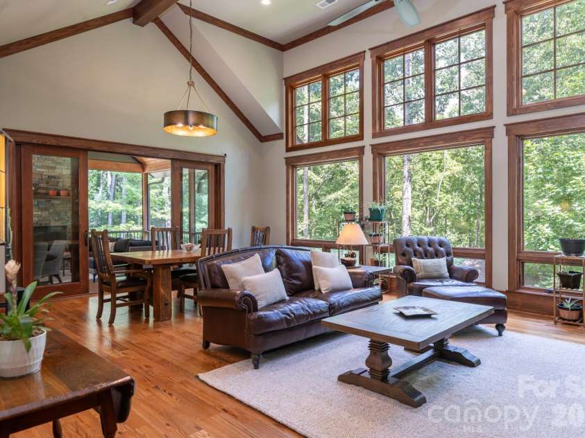 403 Thunder Mountain Road, Hendersonville, NC 28792.  MLS# CAR4399888, YatesRealty ID 41527. 
