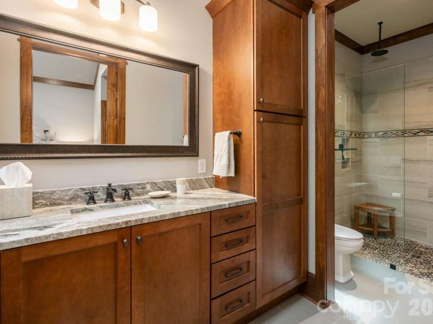 403 Thunder Mountain Road, Hendersonville, NC 28792.  MLS# CAR4399888, YatesRealty ID 41527. 