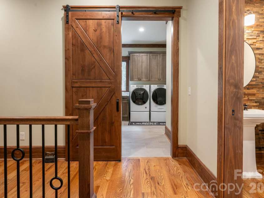 403 Thunder Mountain Road, Hendersonville, NC 28792.  MLS# CAR4399888, YatesRealty ID 41527. 