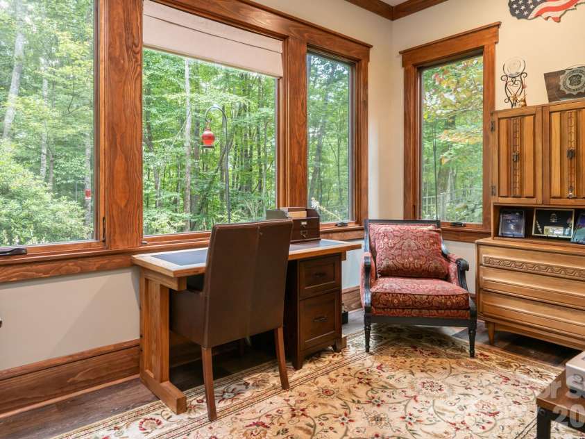 403 Thunder Mountain Road, Hendersonville, NC 28792.  MLS# CAR4399888, YatesRealty ID 41527. 