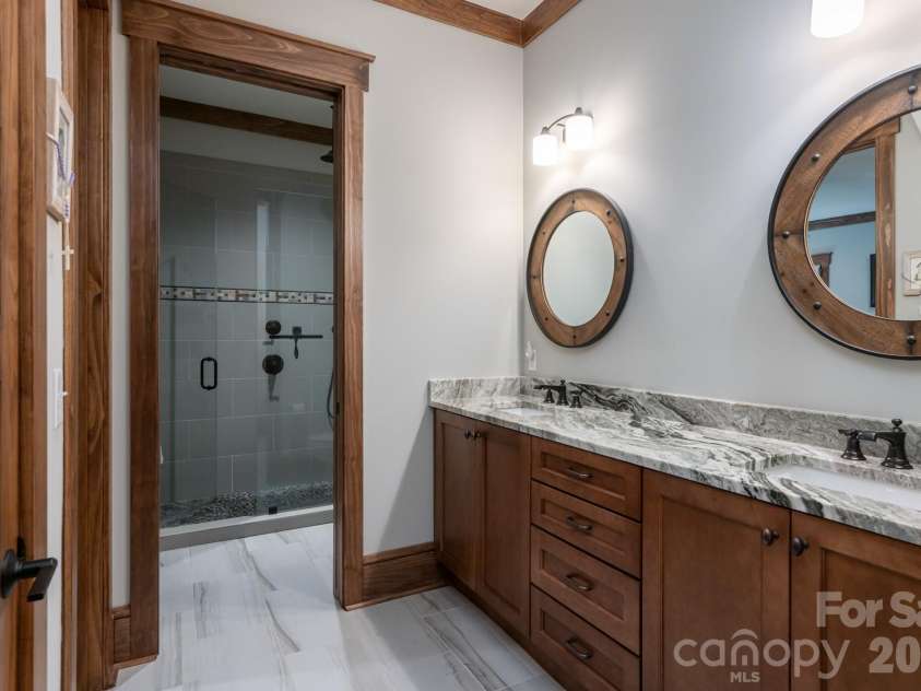 403 Thunder Mountain Road, Hendersonville, NC 28792.  MLS# CAR4399888, YatesRealty ID 41527. 