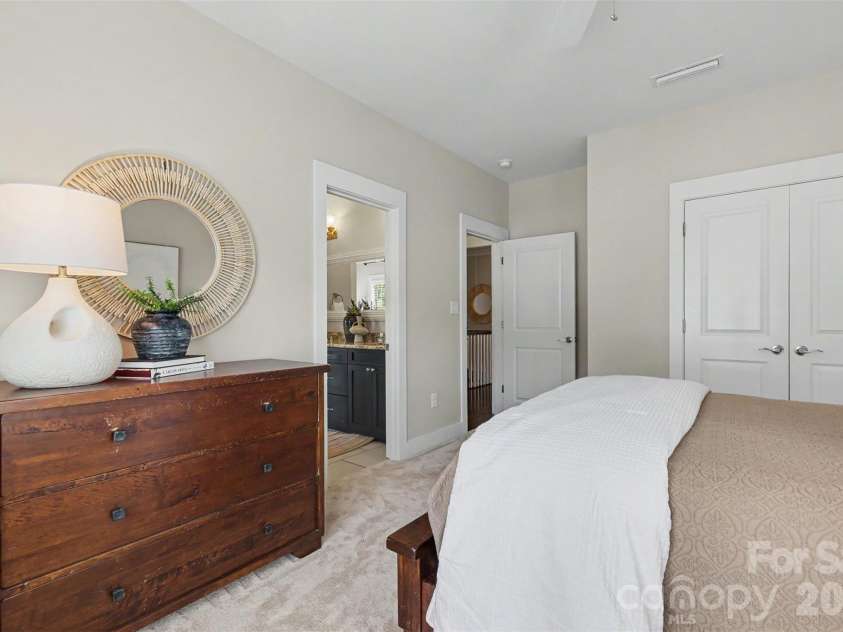 2914 Windsor Avenue, Charlotte, NC 28209.  MLS# CAR4409213, YatesRealty ID 41528. 