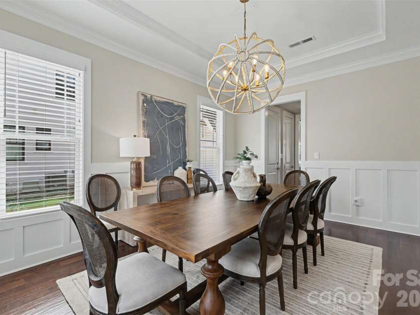 2914 Windsor Avenue, Charlotte, NC 28209.  MLS# CAR4409213, YatesRealty ID 41528. Dining Room