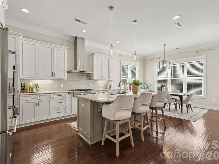 2914 Windsor Avenue, Charlotte, NC 28209.  MLS# CAR4409213, YatesRealty ID 41528. Open Gourmet Kitchen