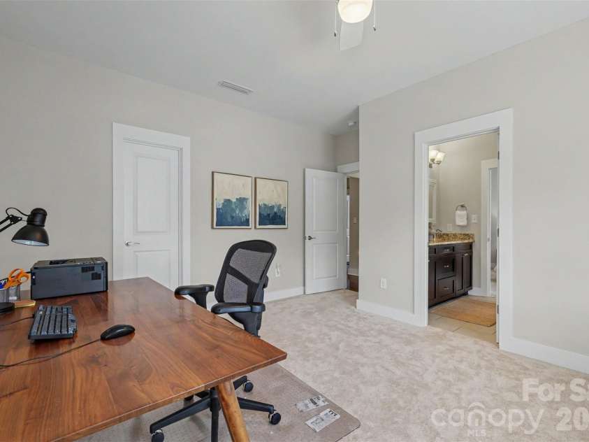 2914 Windsor Avenue, Charlotte, NC 28209.  MLS# CAR4409213, YatesRealty ID 41528. Secondary Bedroom