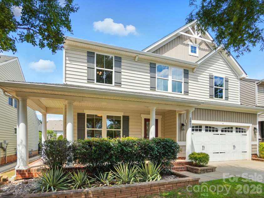 2042 Hamil Ridge Drive, Waxhaw, NC 28173.  MLS# CAR4343022, YatesRealty ID 4153. 