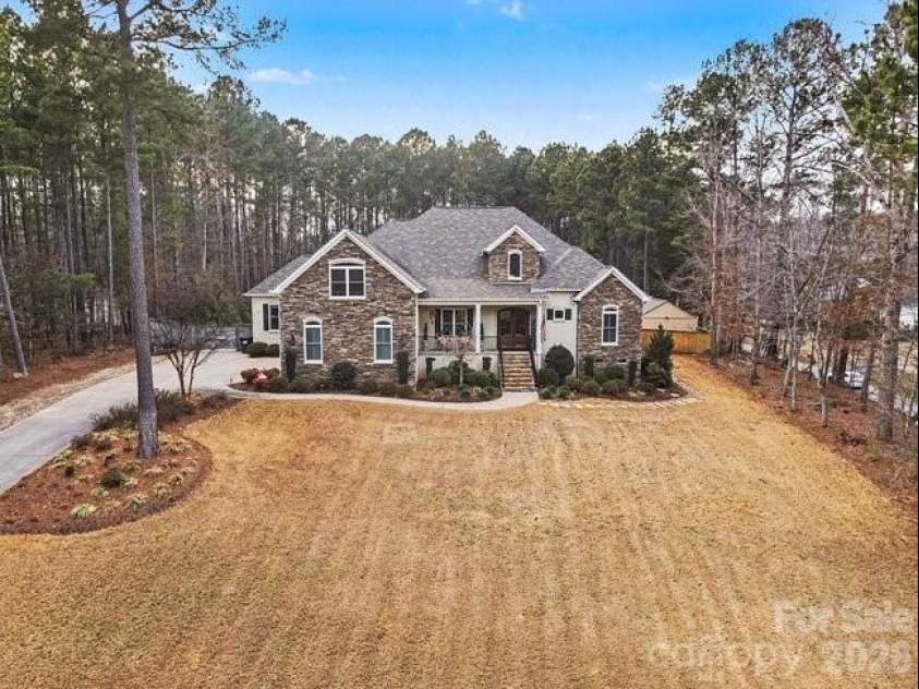 300 Old Hickory Court, Fort Mill, SC 29715.  MLS# CAR4346780, YatesRealty ID 4153. 