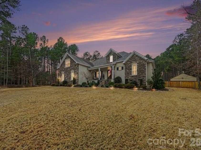 300 Old Hickory Court, Fort Mill, SC 29715.  MLS# CAR4346780, YatesRealty ID 4153. 