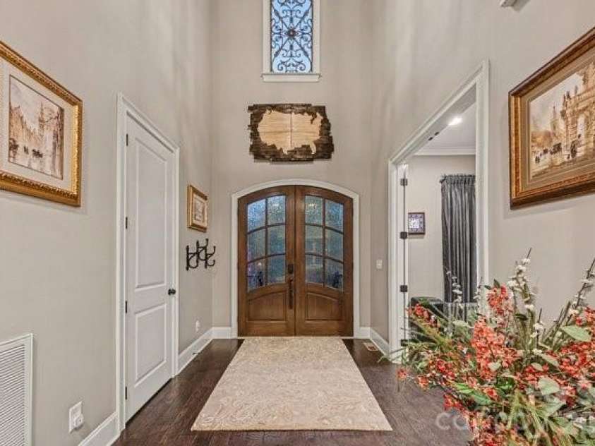 300 Old Hickory Court, Fort Mill, SC 29715.  MLS# CAR4346780, YatesRealty ID 4153. 