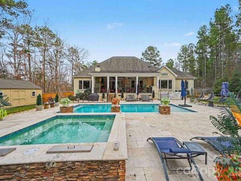 300 Old Hickory Court, Fort Mill, SC 29715.  MLS# CAR4346780, YatesRealty ID 4153. 