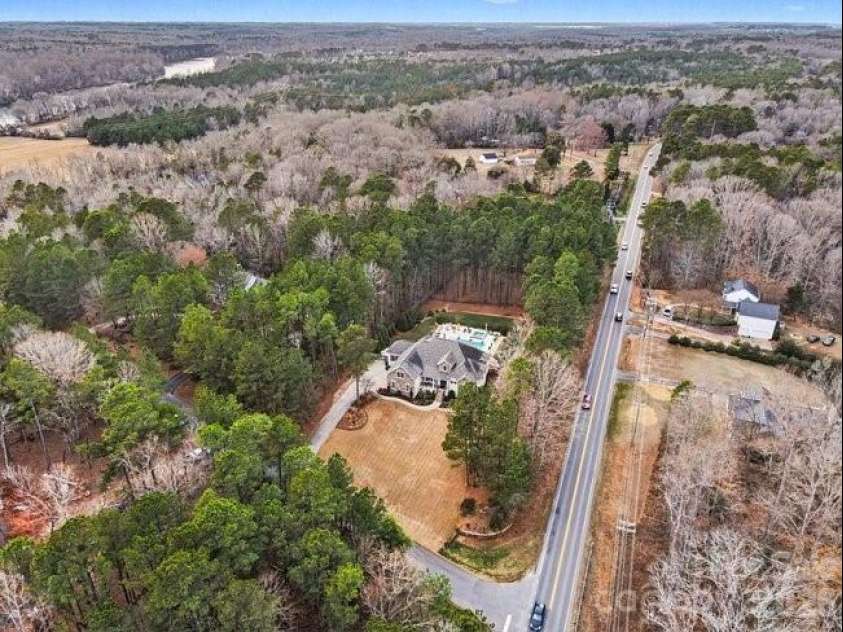 300 Old Hickory Court, Fort Mill, SC 29715.  MLS# CAR4346780, YatesRealty ID 4153. 