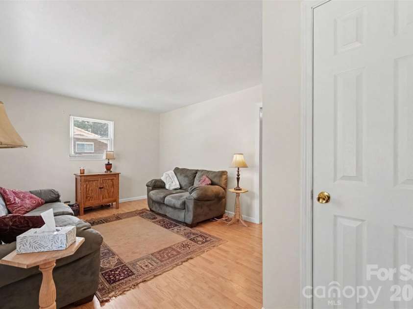 1130 Julius Drive, Salisbury, NC 28147.  MLS# CAR4407179, YatesRealty ID 41530. 