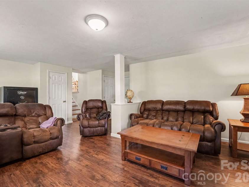 1130 Julius Drive, Salisbury, NC 28147.  MLS# CAR4407179, YatesRealty ID 41530. 