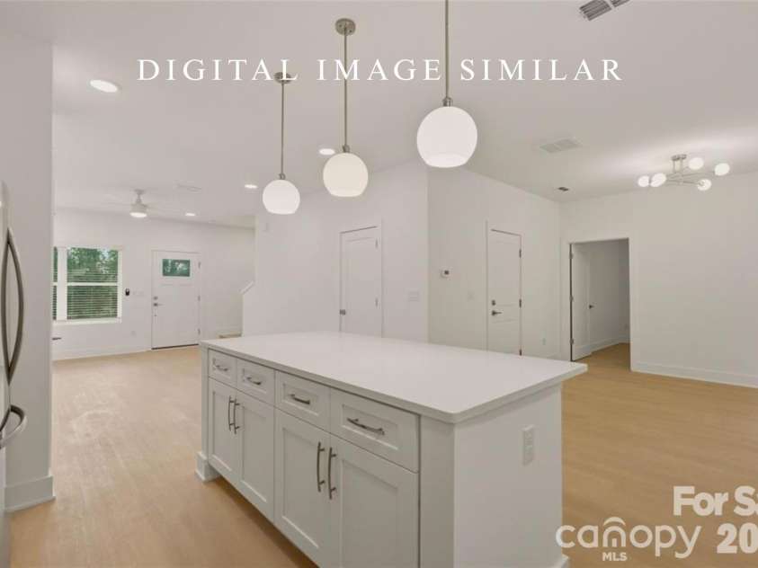 9330 Horseshoe Bend Drive, Charlotte, NC 28215.  MLS# CAR4399602, YatesRealty ID 41531. 