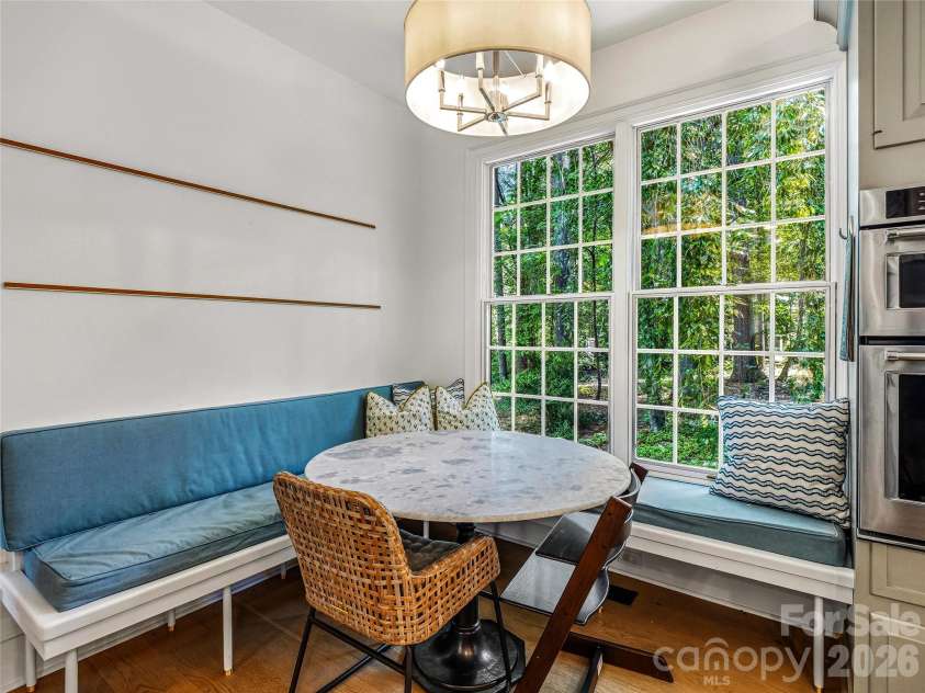 4 Hemlock Road, Asheville, NC 28803.  MLS# CAR4404677, YatesRealty ID 41532. 