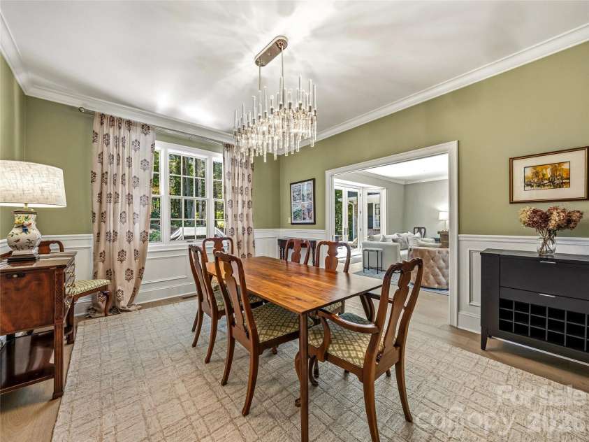 4 Hemlock Road, Asheville, NC 28803.  MLS# CAR4404677, YatesRealty ID 41532. 