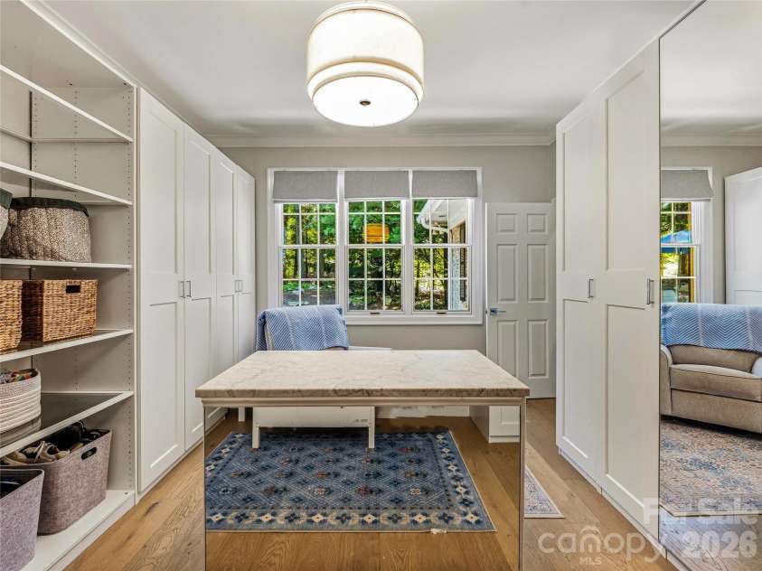 4 Hemlock Road, Asheville, NC 28803.  MLS# CAR4404677, YatesRealty ID 41532. 