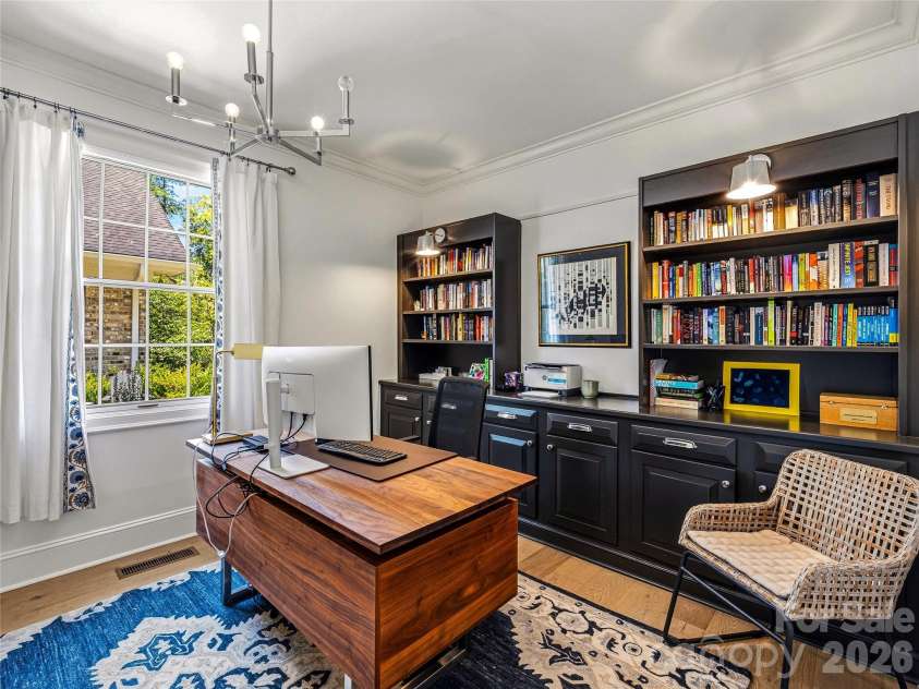 4 Hemlock Road, Asheville, NC 28803.  MLS# CAR4404677, YatesRealty ID 41532. 